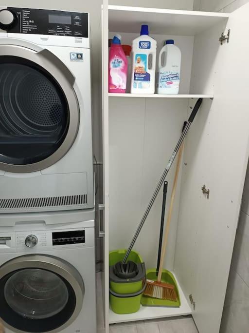 Apartament ¡Al Lado De La Clinica Oftalmologica Vega! Oviedo Zewnętrze zdjęcie