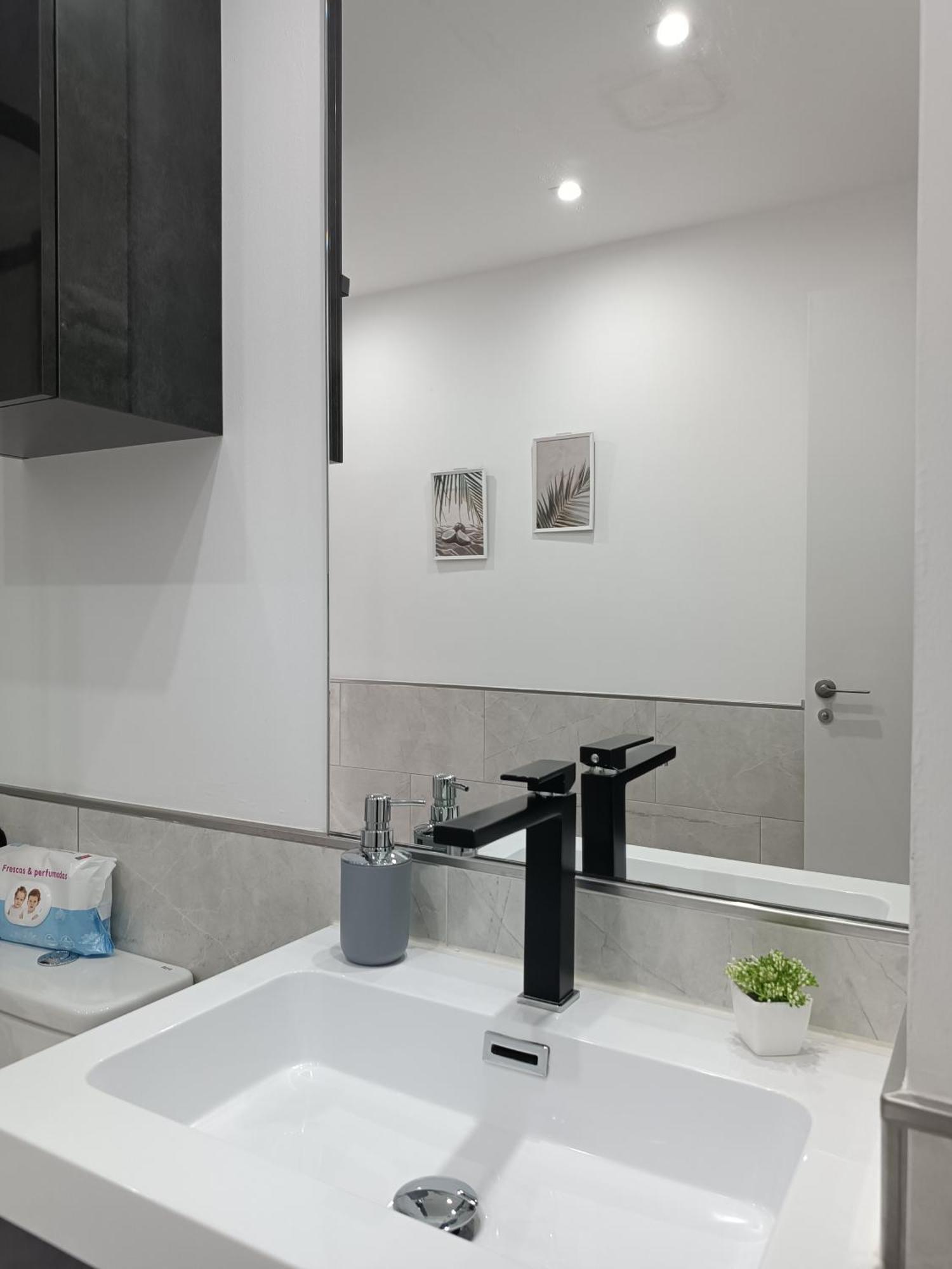 Apartament ¡Al Lado De La Clinica Oftalmologica Vega! Oviedo Zewnętrze zdjęcie